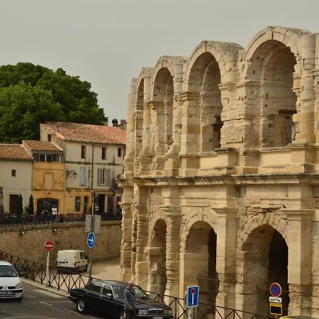 Ferienwohnung Aux Pieds Des Arenes Arles Exterior foto
