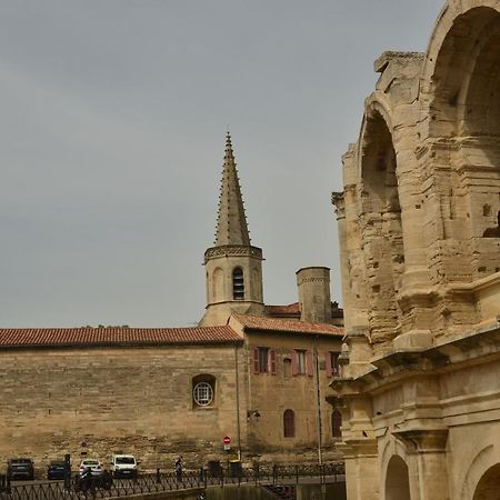 Ferienwohnung Aux Pieds Des Arenes Arles Exterior foto