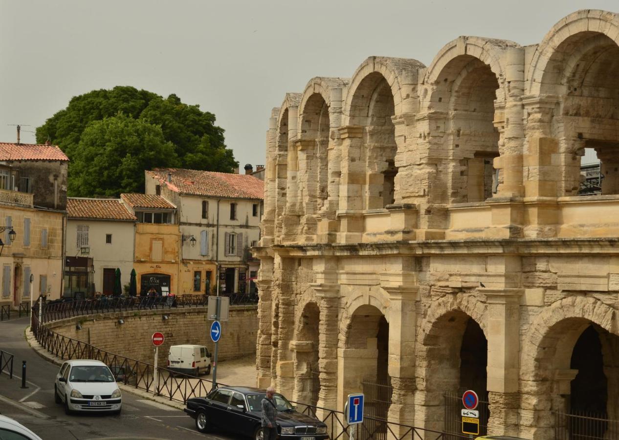 Ferienwohnung Aux Pieds Des Arenes Arles Exterior foto