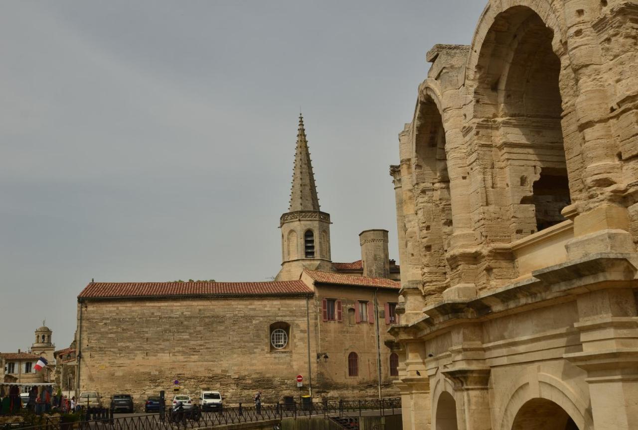 Ferienwohnung Aux Pieds Des Arenes Arles Exterior foto