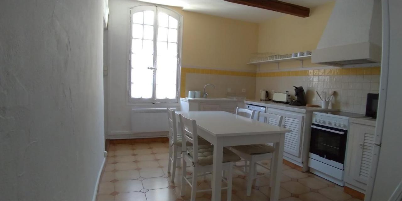 Ferienwohnung Aux Pieds Des Arenes Arles Exterior foto
