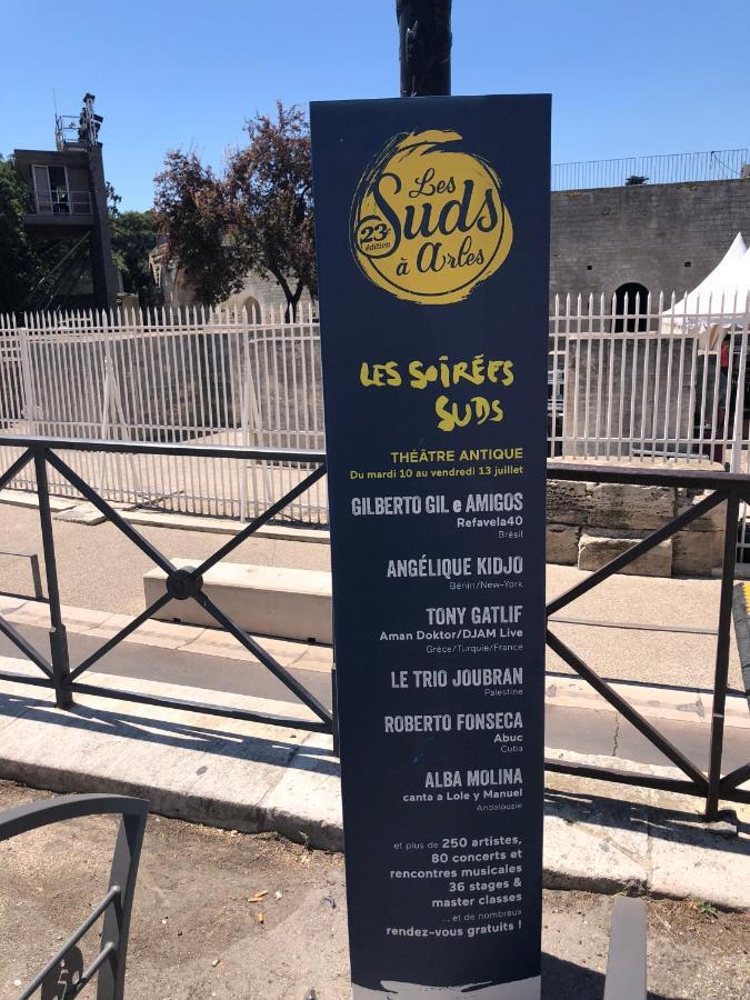 Ferienwohnung Aux Pieds Des Arenes Arles Exterior foto