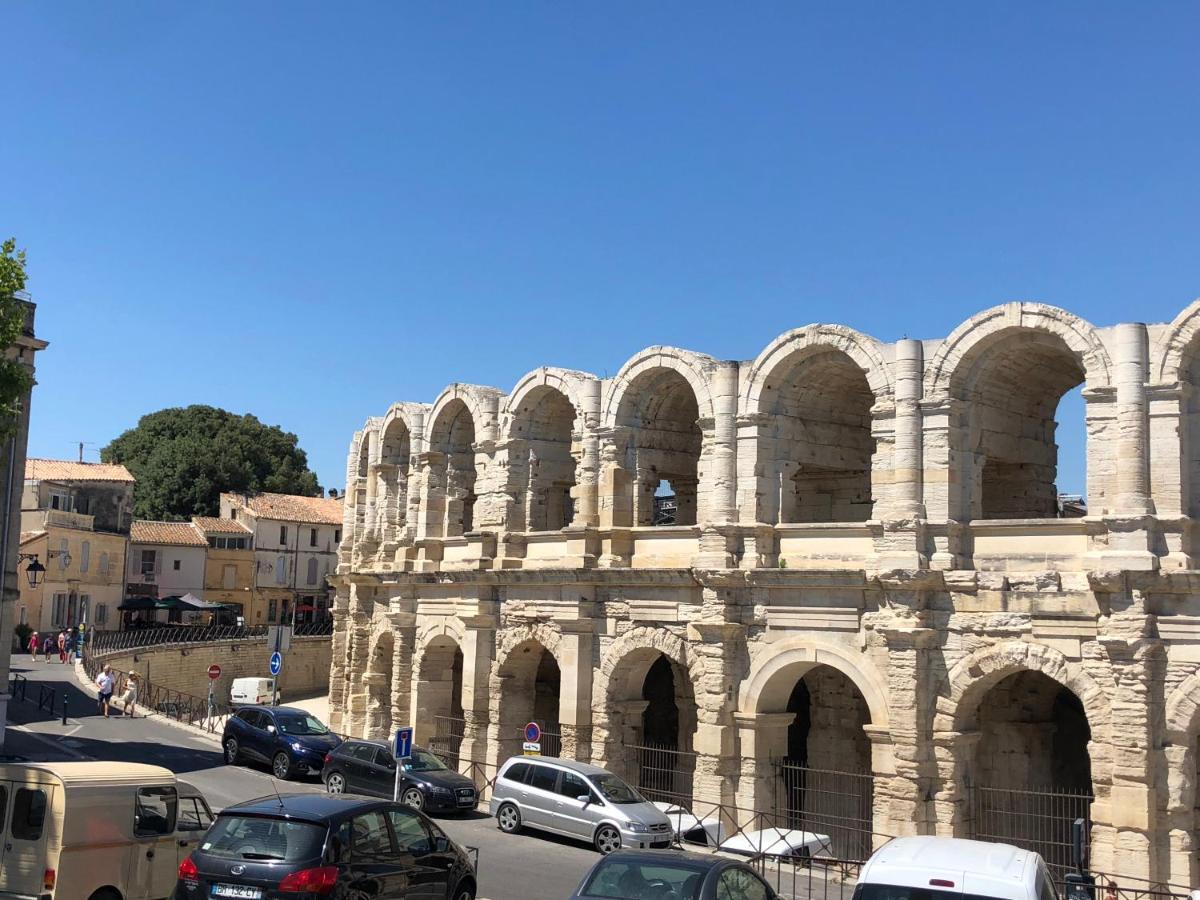 Ferienwohnung Aux Pieds Des Arenes Arles Exterior foto