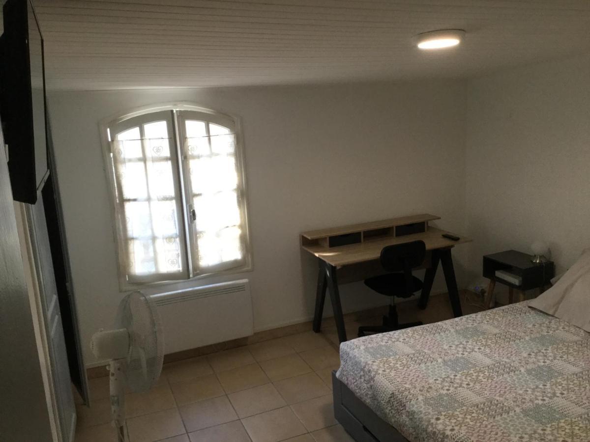 Ferienwohnung Aux Pieds Des Arenes Arles Exterior foto